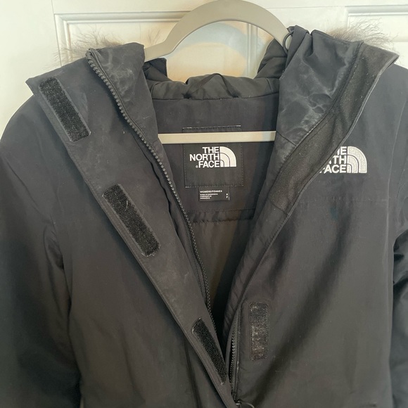 The North Face Women’s Arctic Parka BLACK - Picture 8 of 9